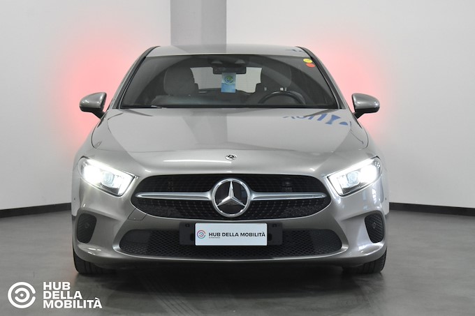 MERCEDES-BENZ A 200 d Automatic Sport